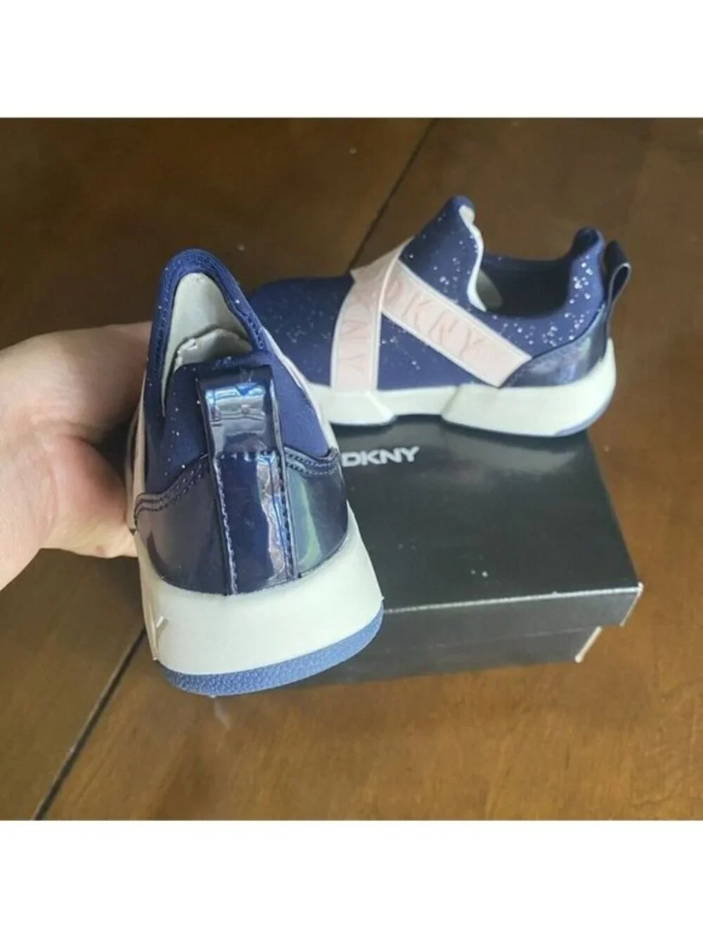 DKNY Baby Girls Casual & Fashion Sneakers Navy blush Shoes Size 5/4  Kids New